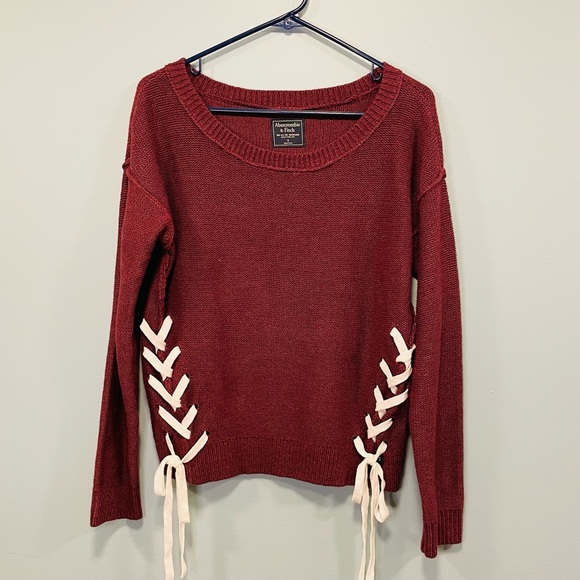 Abercrombie & Fitch Sweaters - Abercrombie & Fitch maroon burgundy tie side knit sweater size small!
